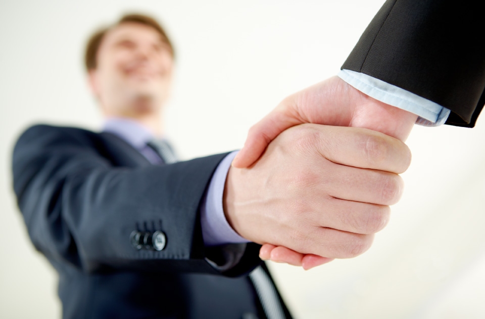 Americana firma novas parcerias que beneficiam associados