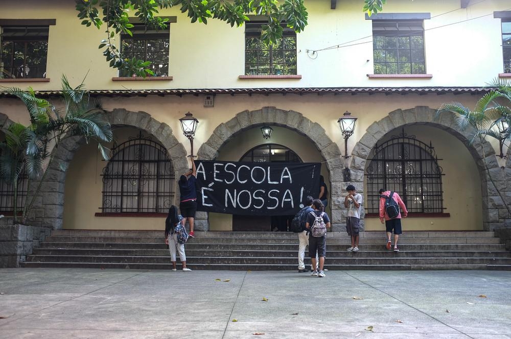 Nesta segunda, alunos devem deixar 1ª escola ocupada