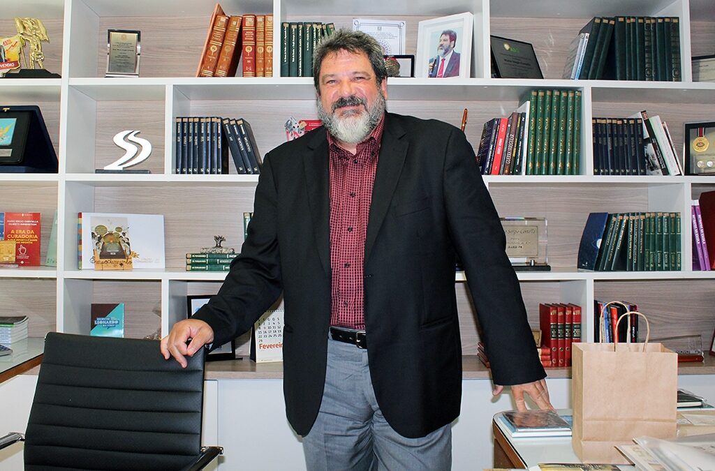 Cortella: “Professor tem de buscar a formação das famílias”