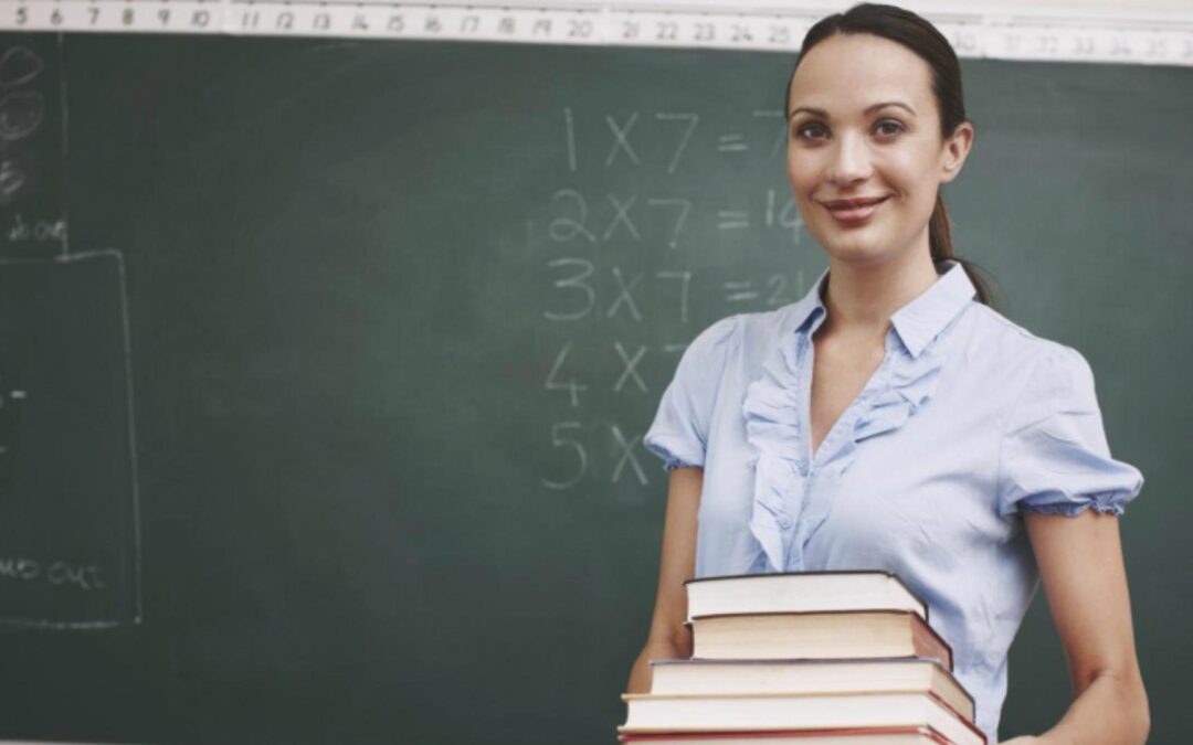 Prefeitura convoca 405 professores aprovados em concurso