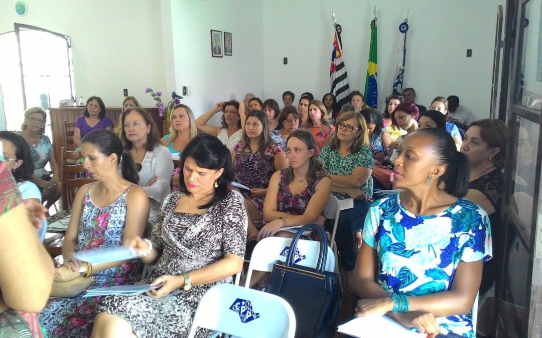 Encontro de professores em Tietê