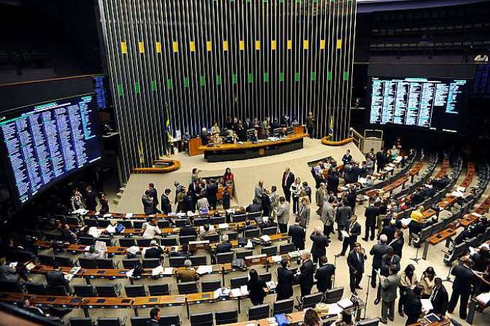 Câmara aprova pacote de reajuste do funcionalismo