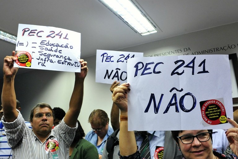 Servidores Públicos lançam nota contra a PEC 241
