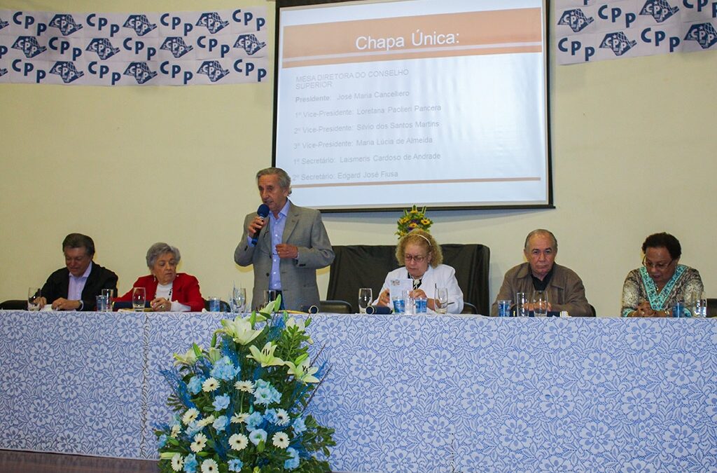 Mesa Diretora é eleita e conselheiros tomam posse