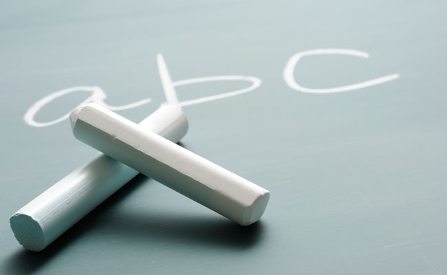 Professor recebe até 39% menos que profissional com igual escolaridade