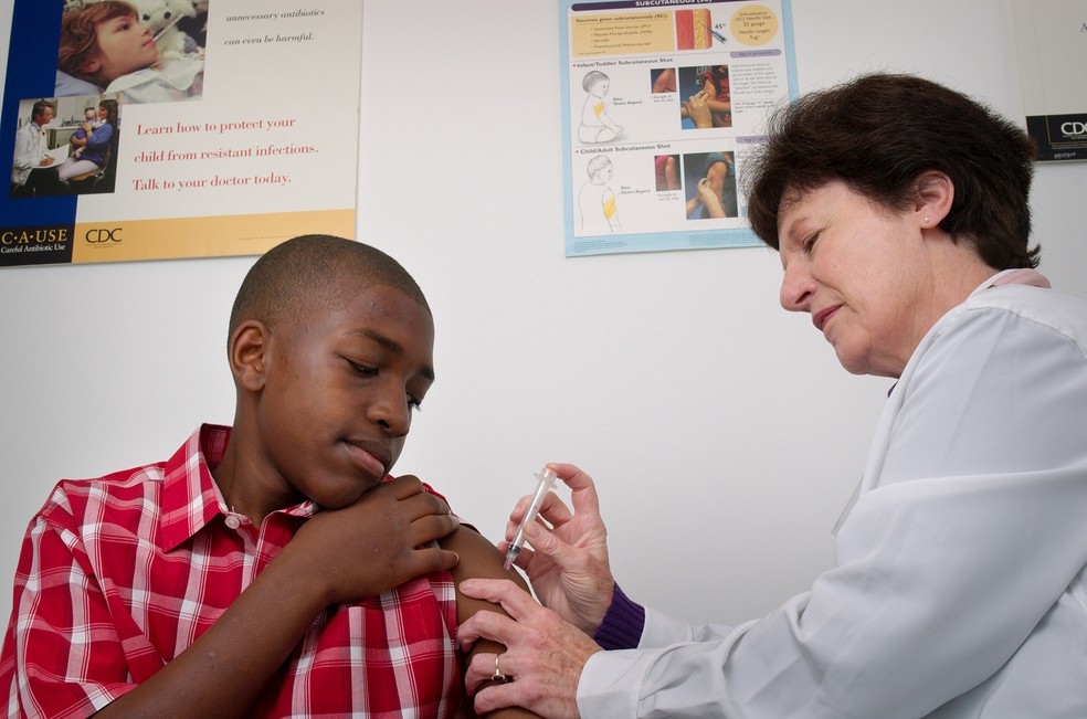 Meninos já podem se vacinar contra o HPV