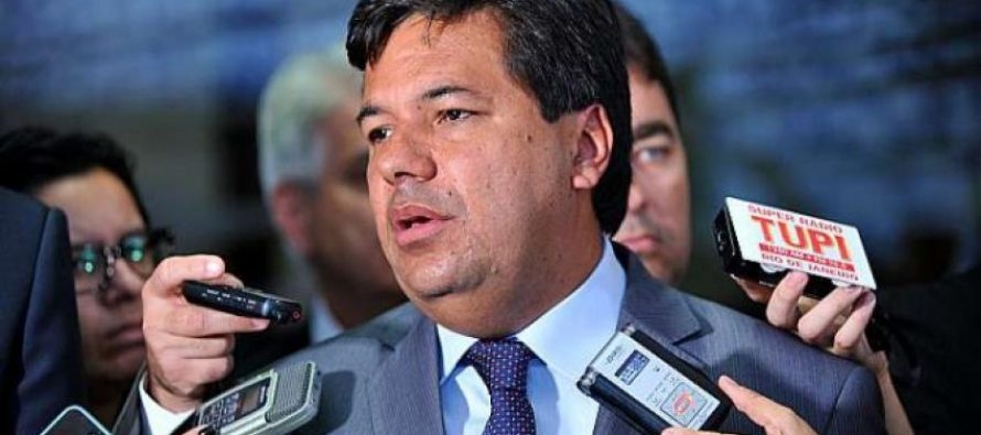 Ministro anuncia que piso salarial de professores será de R$ 2.298,80