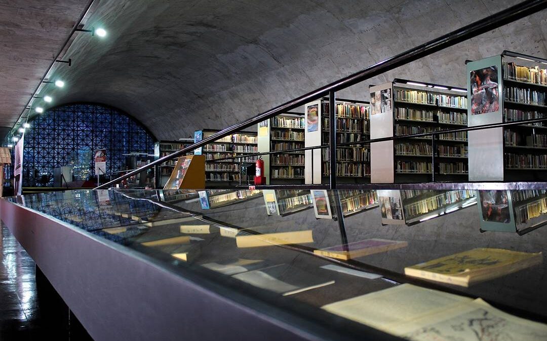 Música na biblioteca, no Memorial da América Latina