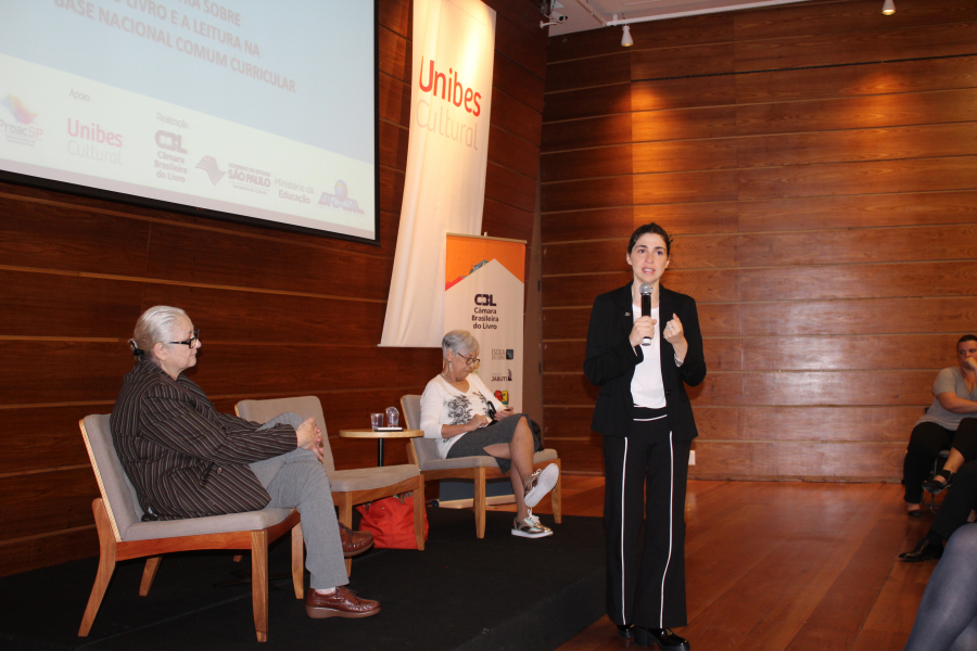 Polêmica, Base Nacional Comum Curricular é debatida em palestra