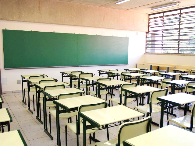 Professor poderá repor dias parados