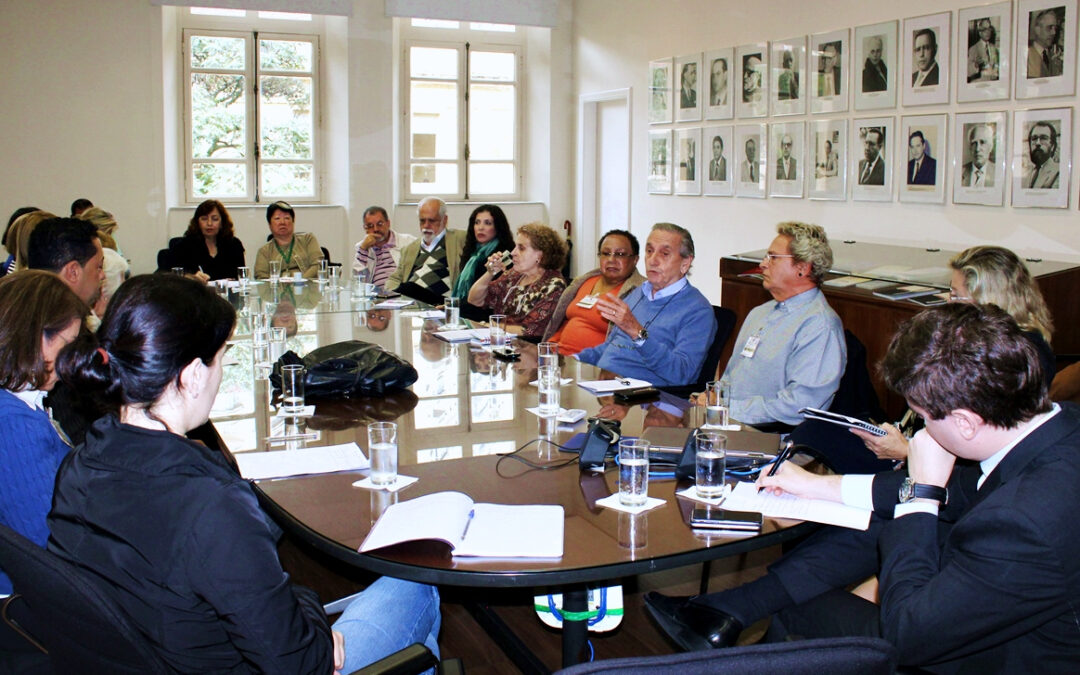 Comissão Paritária discute valorização dos professores