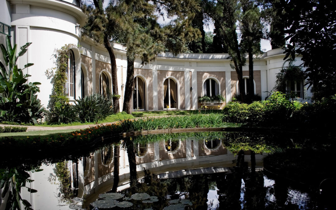 Visita temática gratuita na Casa-Museu mais bonita de SP