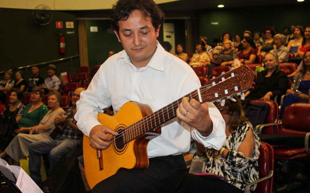 Com dom de ser feliz, turma do 9º Sarau mostra como ser plural