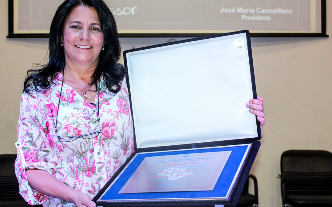 Evento premia “Professor do Ano” e corais vencedores do concurso