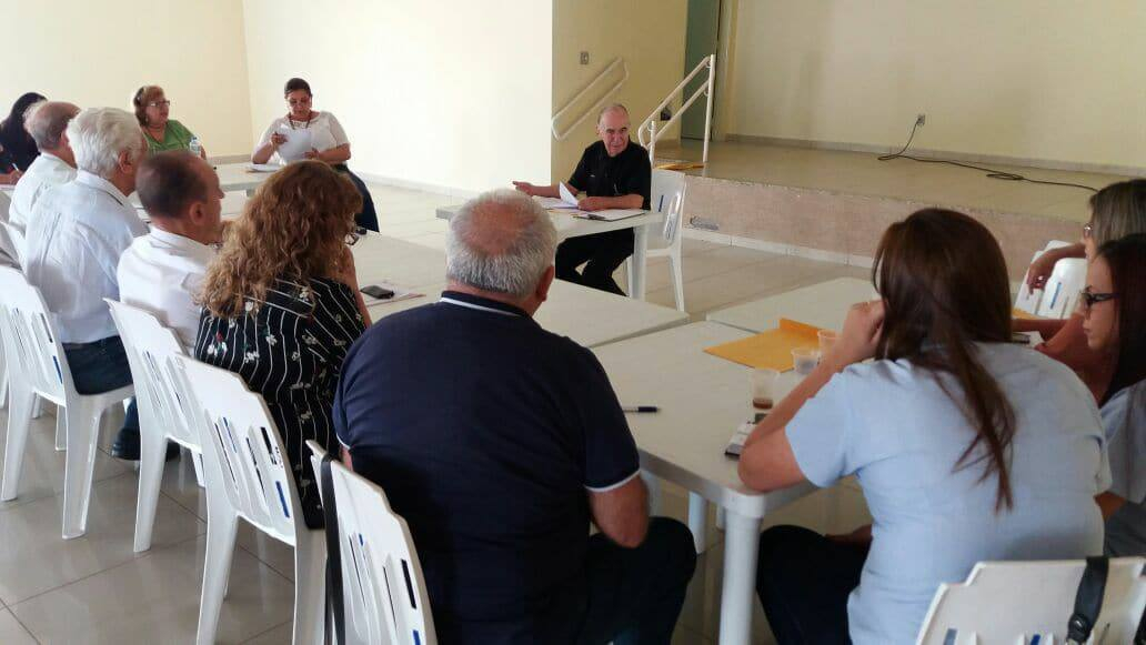 Diretores regionais realizam encontro de educação