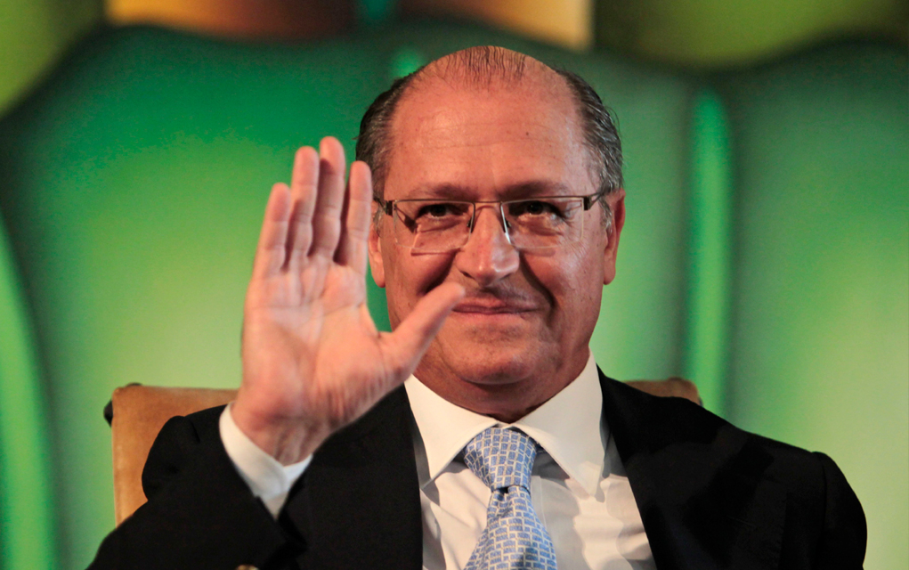 Alckmin ignora categorias e propõe aumento para procuradores