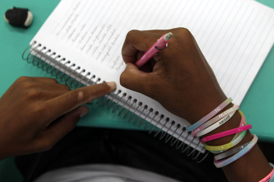 Base Nacional Curricular de Português avança e inclui tecnologia