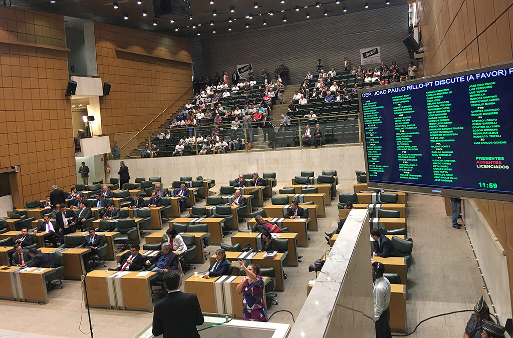 Professores temporários ganham direito ao IAMSPE