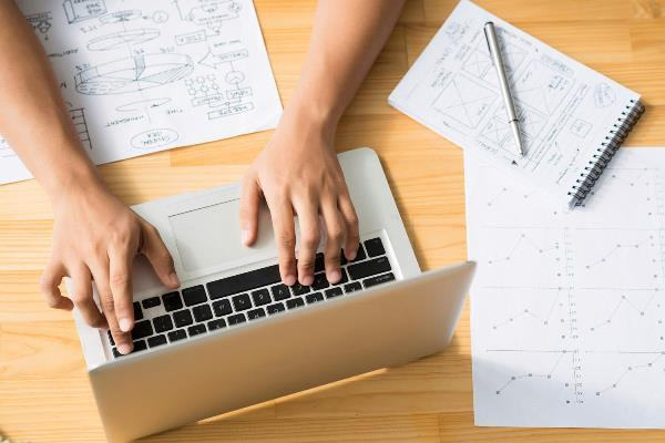 Unyleya oferece cursos com 50% de desconto para associados