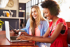 Servidoras têm site para denúncias de assédios