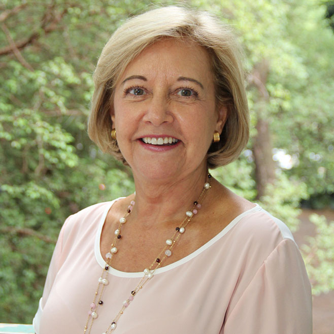 Conflitos da educação na visão da primeira e única reitora da USP