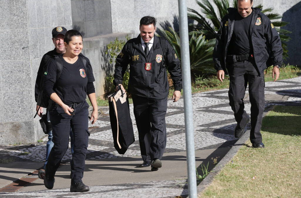 PF flagra desvio de recursos destinados à educação em SP