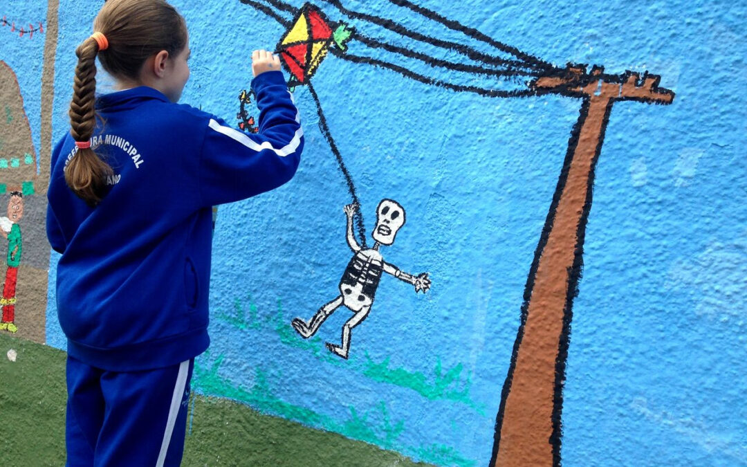 Por meio de pipas, projeto dá aula de segurança em rede elétrica