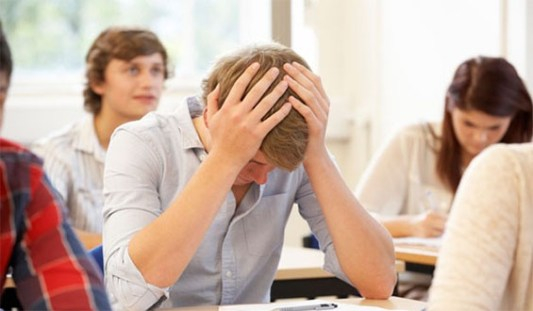 Alunos brasileiros não chegam ao fim de prova em avaliação mundial