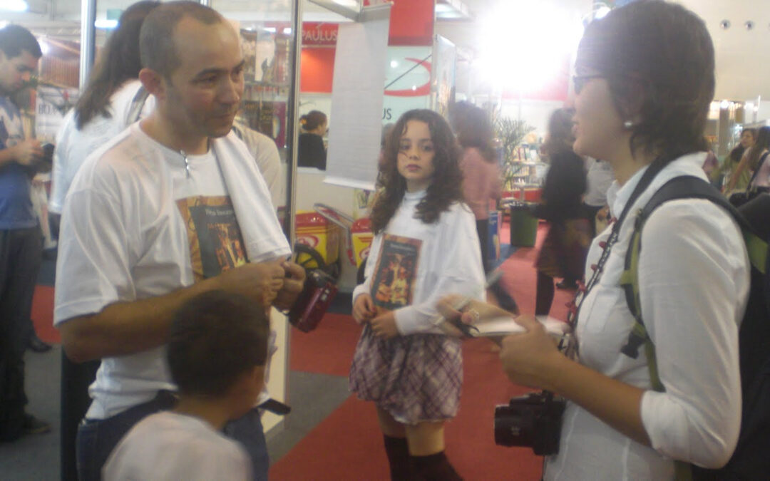 Professor Gerson lança Manifesto Literário Cauilista na Bienal