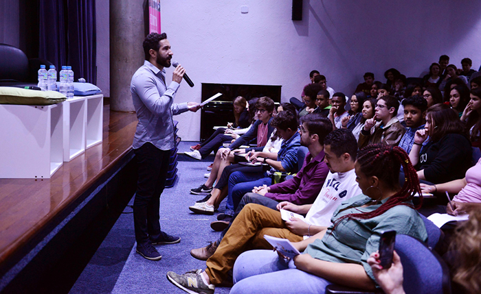 CPP aferiu atração dos alunos de escolas públicas pela política