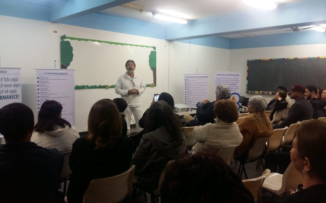 Familiares de dependente químico ganham apoio na zona Sul de SP