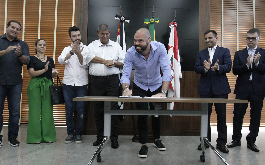 Bruno Covas sanciona reforma da Previdência municipal de SP