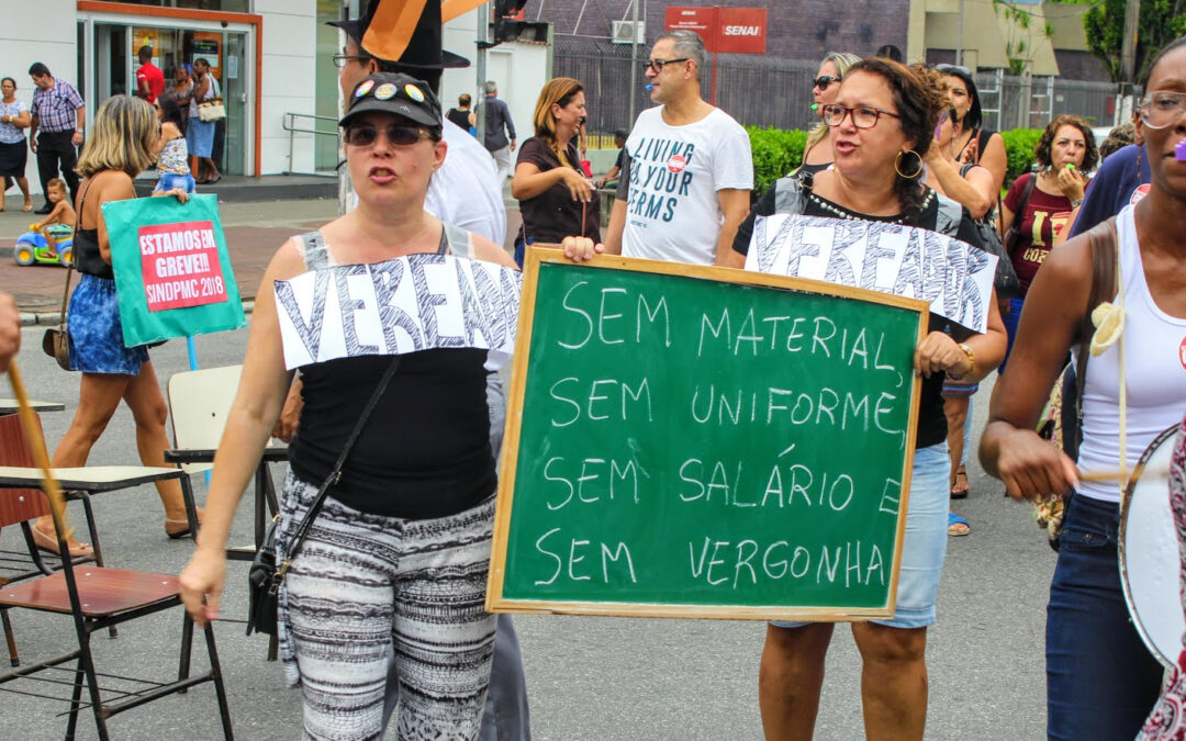 Professores de Cubatão entram em estado de greve