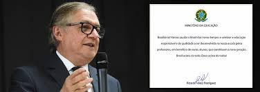 MEC pede que alunos sejam filmados durante o Hino Nacional