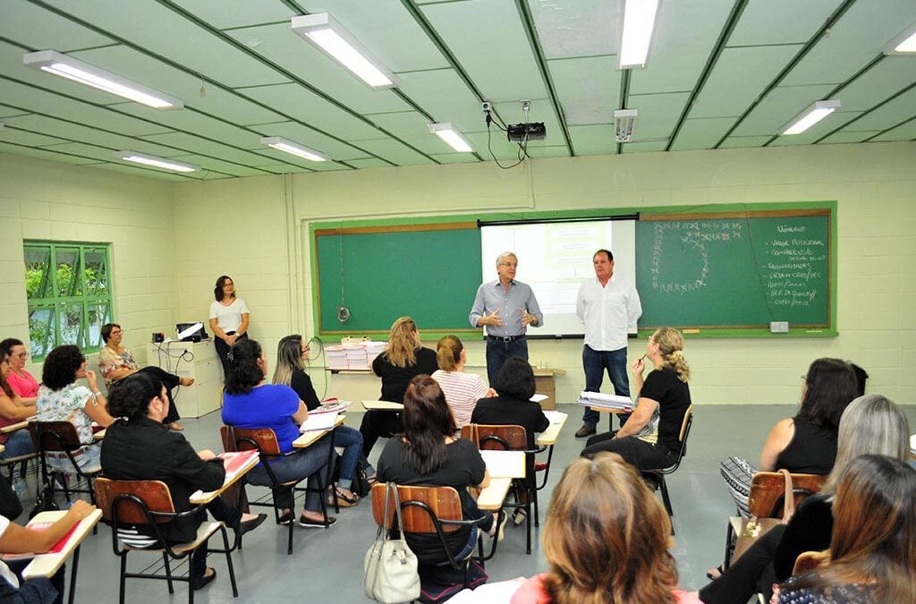 Curso de formação continuada para professores