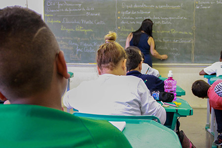 Barueri abre processo seletivo para professores