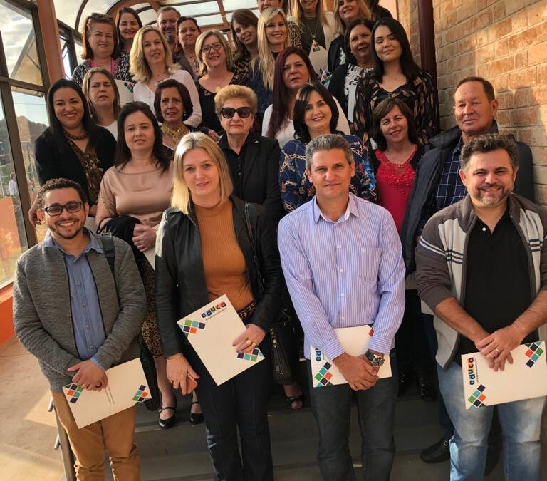 Educadores de Fernandópolis apoiam encontro de formação