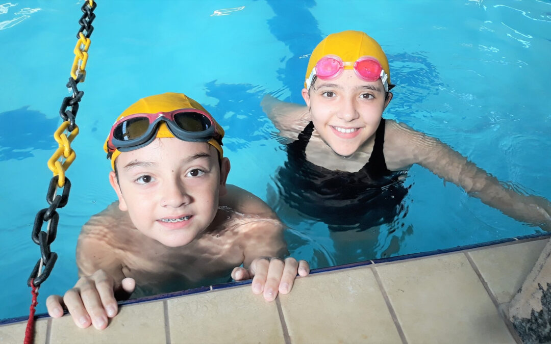 Adamantina realiza mudança de nível com alunos da natação