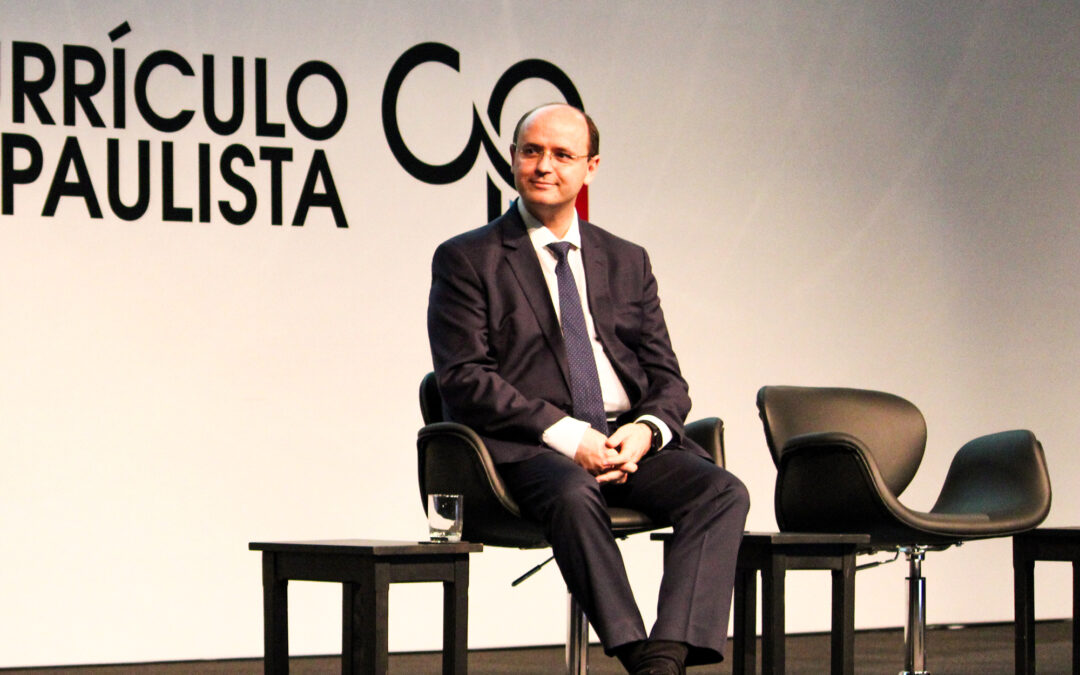 Rossieli diz que ainda não achou solução para reajuste de professor