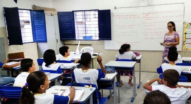 Base curricular garante ensino uniforme aos alunos de todo país