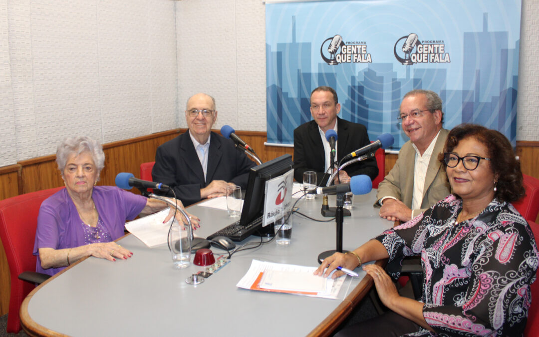 1ª vice participa do programa “Gente que Fala”, da Rádio Trianon