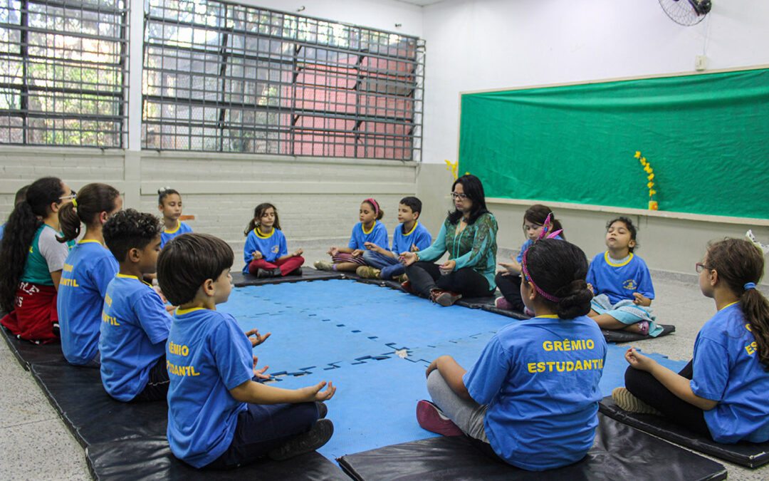 Com meditação, escola pública reduz 70% de conflitos emocionais
