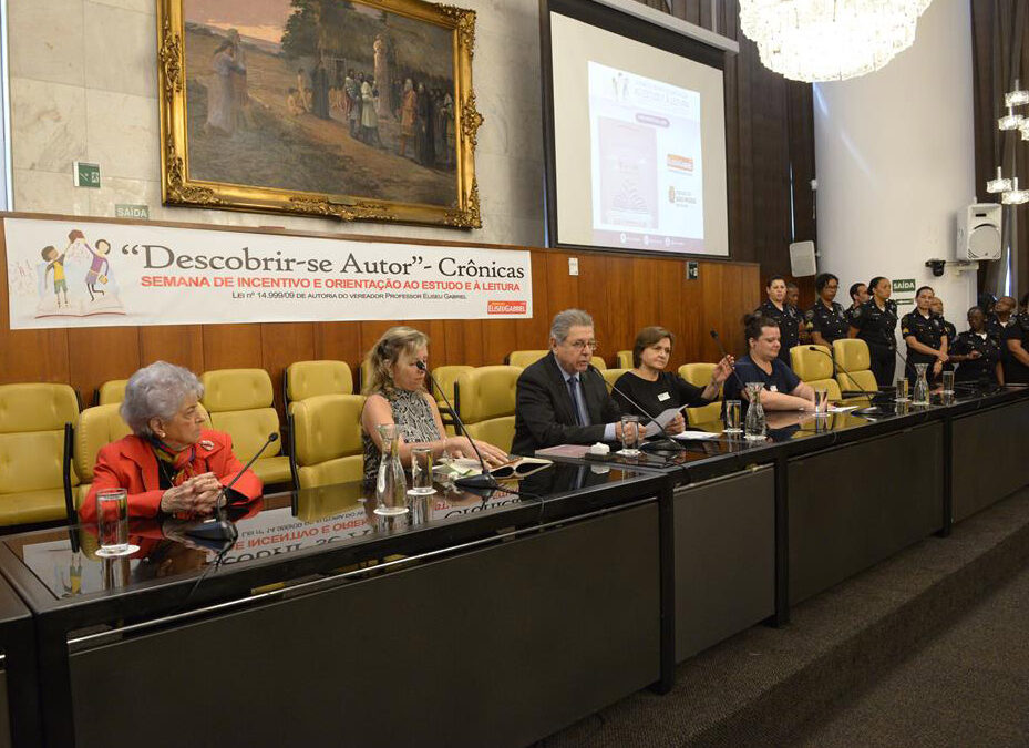 CPP prestigia lançamento de livro elaborado por alunos
