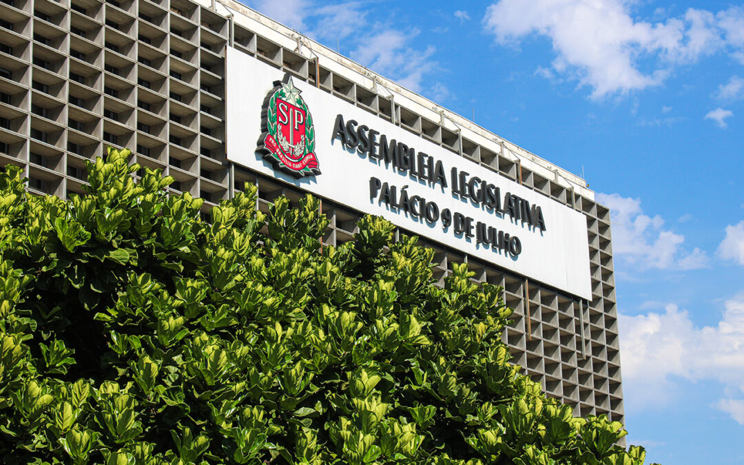 Servidores da Alesp terão que devolver bônus natalino de R$ 10 mi