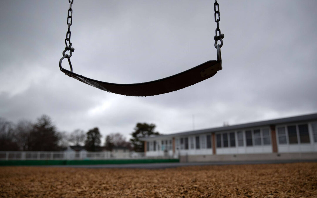 Entenda por que quase todos os países fecharam as escolas