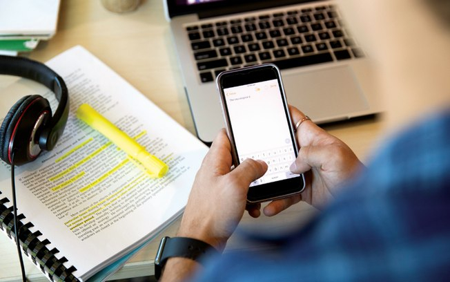 Medida polêmica: ensino a distância como opção para repor aulas