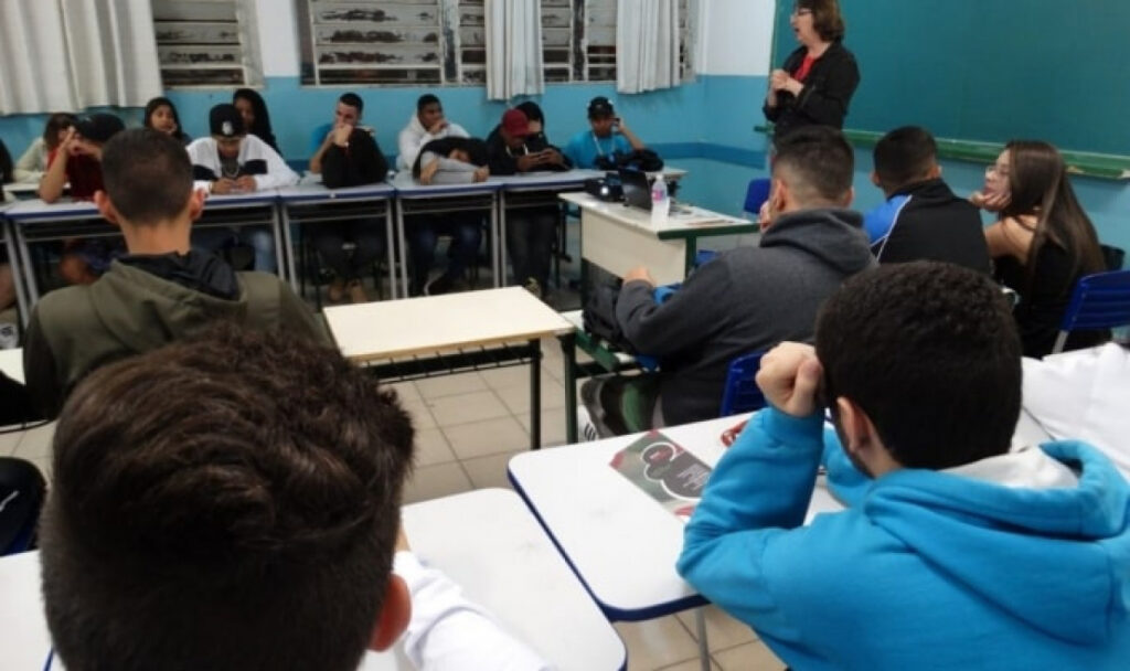 Escola estadual Valmar Lourenco Santiago, no bairro Campos de São José. Foto: Divulgação