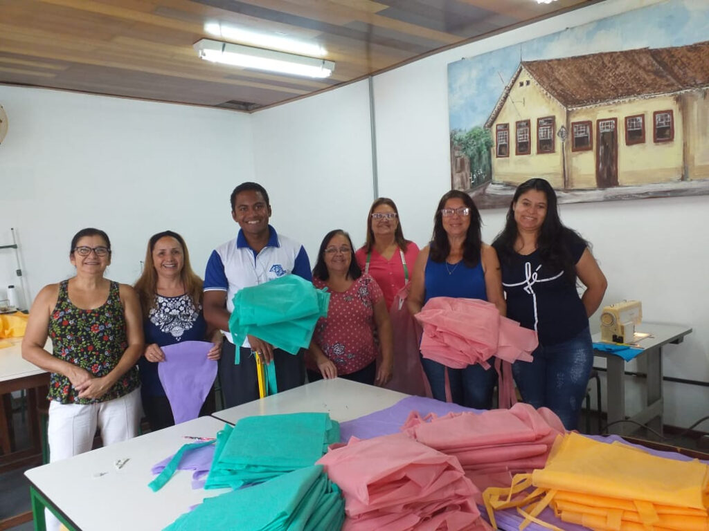 Professoras produzem máscaras faciais/Divulgação