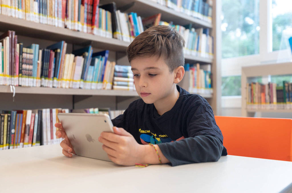 Adotada por escolas, ‘Netflix de livros’ leva literatura ao aluno