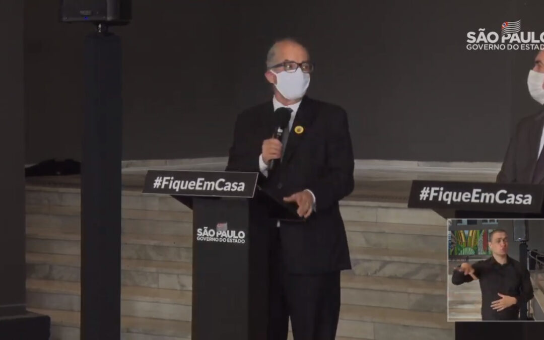 Escolas voltarão por fases de 20%, 50% e 100% de estudantes